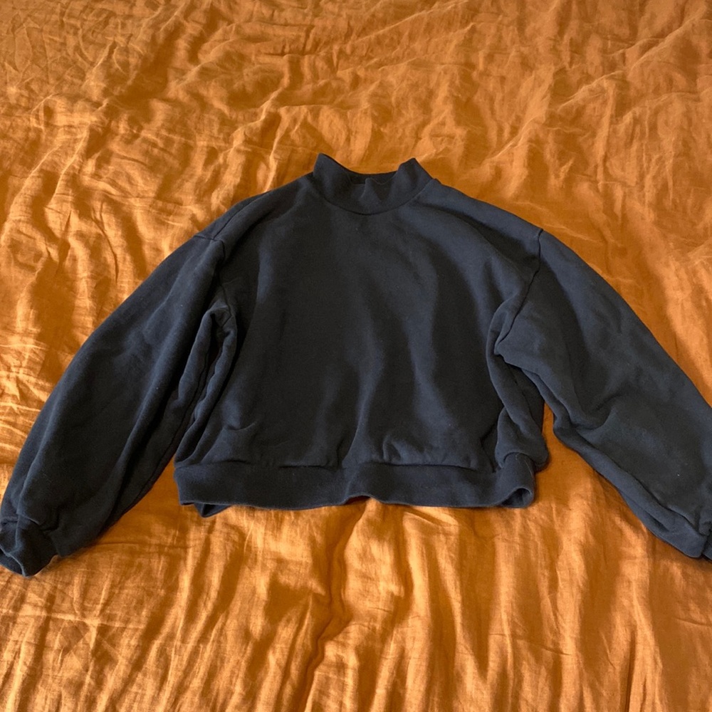 Levi's Cropped Navy Mock Neck Sweatshirt